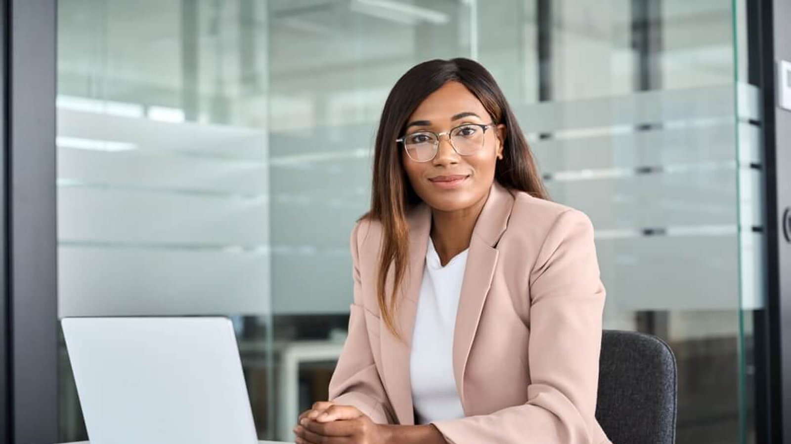 Read more about the article Job Search Hacks: How to Get Noticed by Employers in Zambia